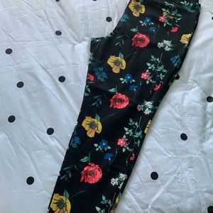 Old Navy Pixie Ankle Pants